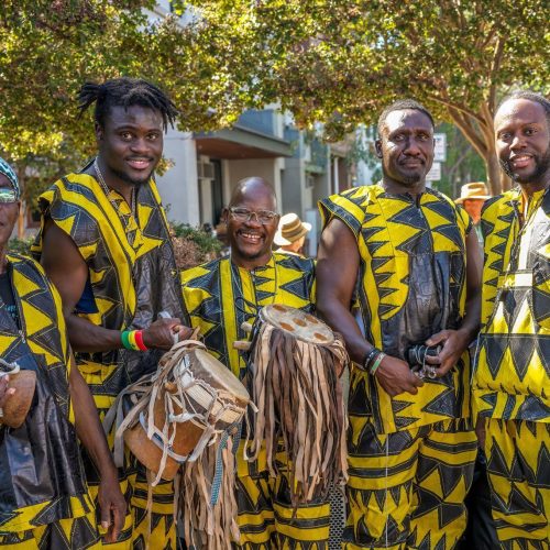 Toa -african-men-dance-group